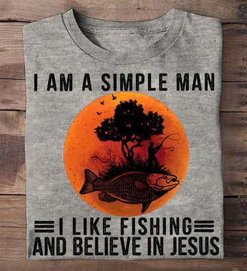 I am a simple man I like fishing and believe in Jesus - Standard T-shirt