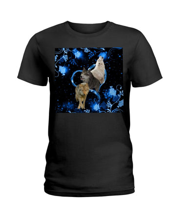 Wolf Twinkling blue heart Black T-Shirt