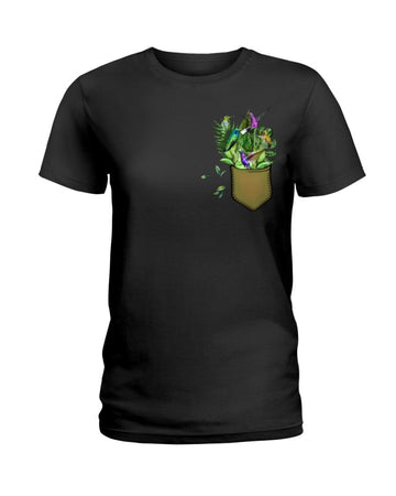 Hummingbird flower pocket Black T-Shirt