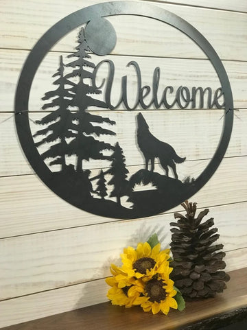 Wolf Howling Welcome - Metal House Sign
